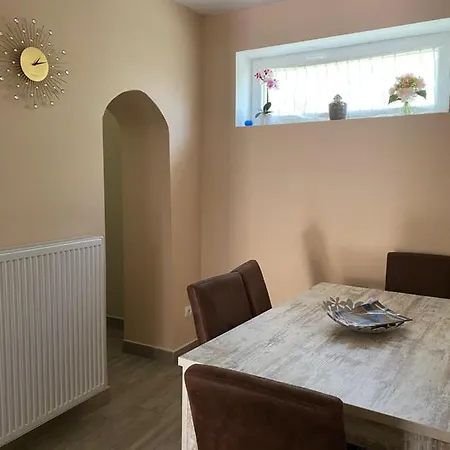 Virag Vendeghaz Poroszlo