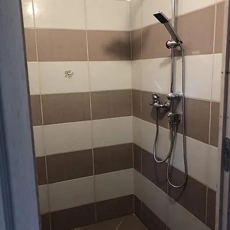 Virag Vendeghaz Guest house Poroszlo