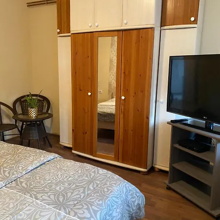 Virag Vendeghaz * Poroszlo